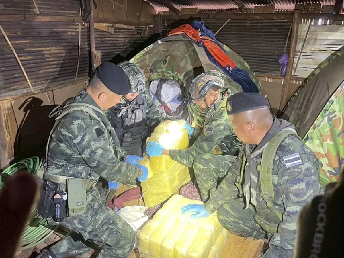 ผาเมืองสกัดยาเสพติดล็อตใหญ่! ยึดยาบ้าเกือบ 4 ล้านเม็ด พร้อมฝิ่น