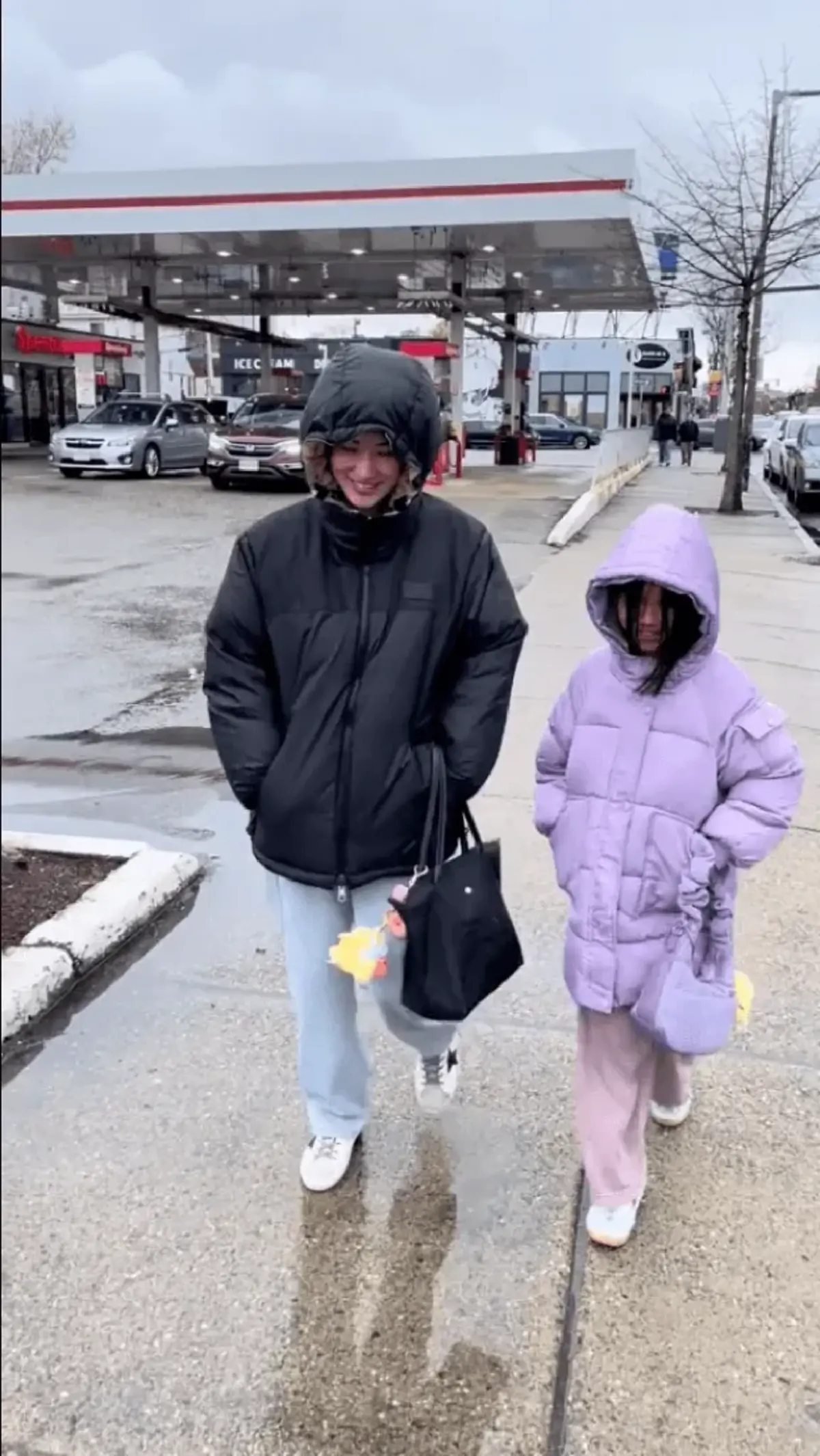 น่ารักไม่ไหว ต่าย ชุติมา เช็กอินบอสตัน ช้อปปิ้งคู่ น้องพิพิม