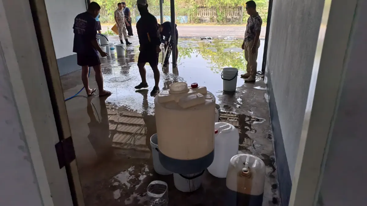 หนองคายทลายโรงงานยาแก้ไอปลอม ยึดของกลางกว่า 5.5 ล้านบาท