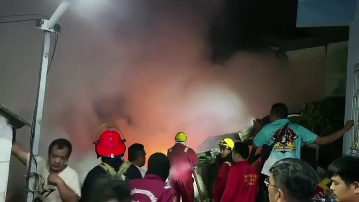 รวบหนุ่มหลอนยาเผาบ้านลามชุมชนลพบุรี ชาวบ้านอพยพวุ่น