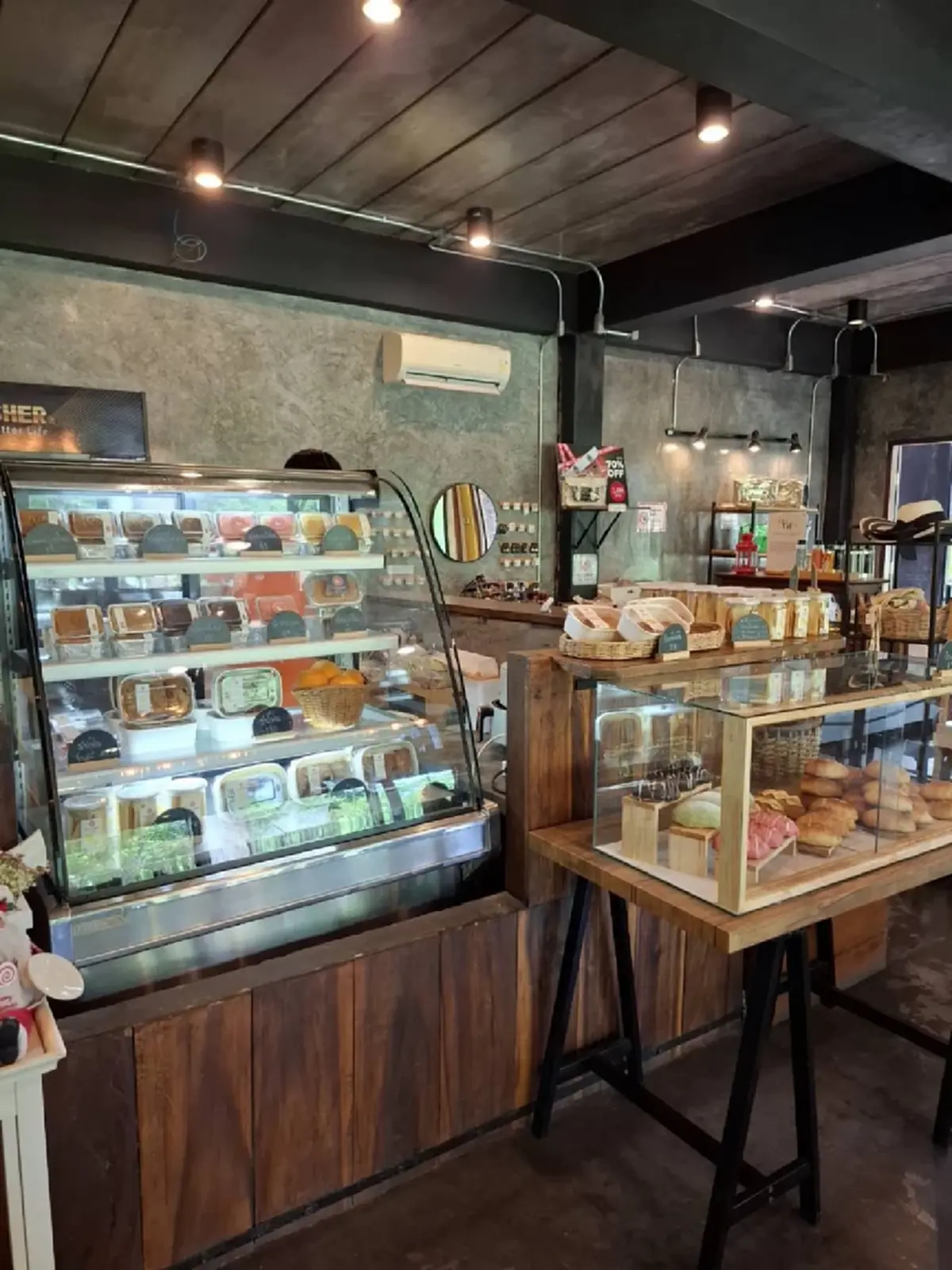 ชีวิตเรียบง่ายแต่ปัง! ไก่ มีสุข เปิดอาณาจักร “มีสุขแลนด์” 