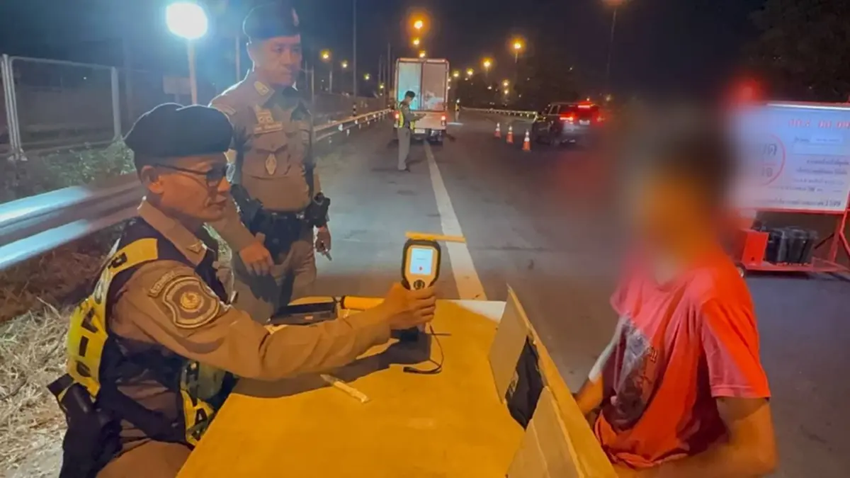 ไม่เข็ด! หนุ่มเมาขับซ้ำใน 2 ปี เป่าแอลกอฮอล์พุ่ง 293 มก.% จับคาด่าน