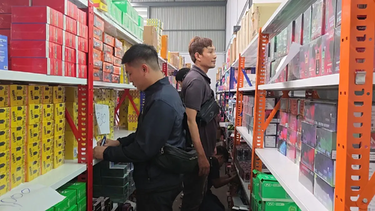 บุกยึดบุหรี่ไฟฟ้าแพรกษา 200 ล้าน! ล็อตใหญ่สุดจ่ออายัดทรัพย์