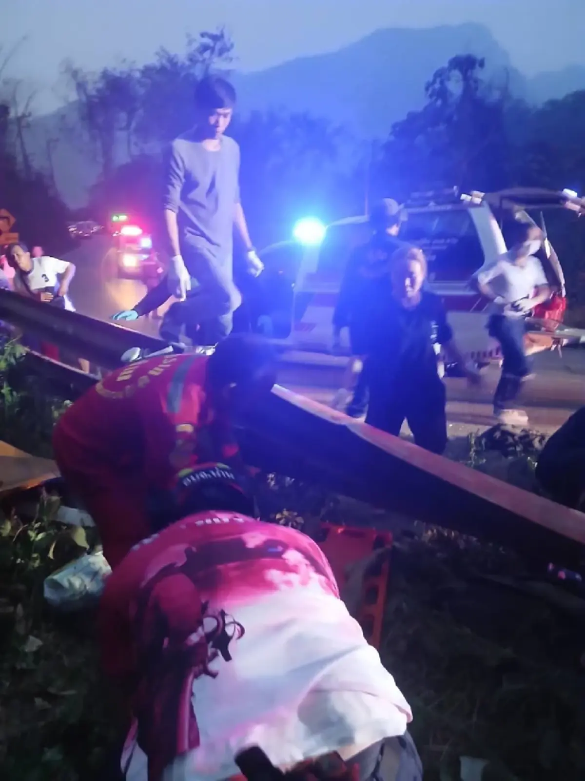 เห็นนามสกุลผู้เสียชีวิตยิ่งหดหู่ใจ อุบัติเหตุใหญ่โค้งห้วยเย็น