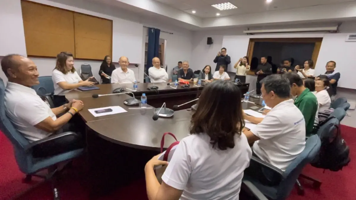 ชาวสวนปาล์มตรังฮือค้านห้ามส่งออก แฉบิดเบือนราคา-จี้รัฐแก้ไข