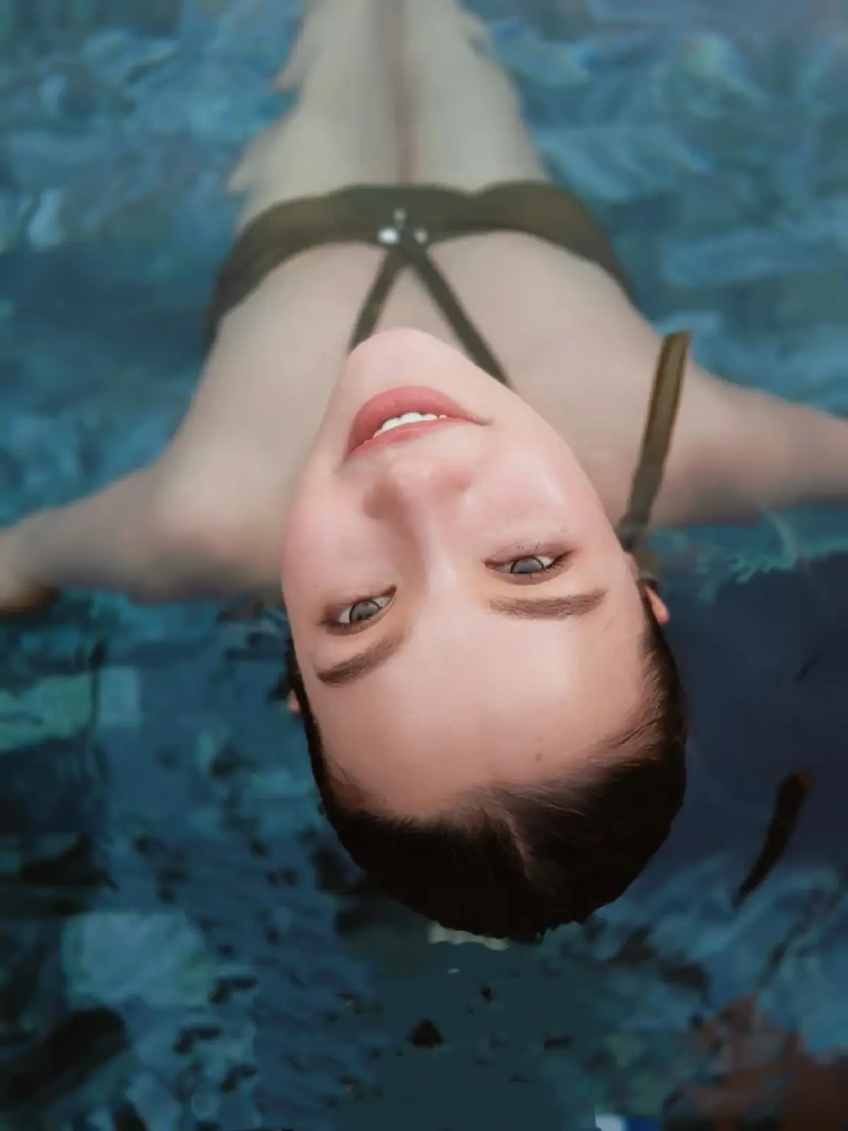 เปาวลี พรพิมล ปล่อยช็อตแซ่บกลางสระ ลุคคุณแม่สุดจึ้ง นานทีโชว์ที