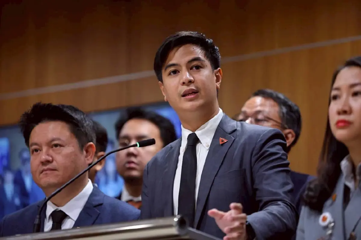 รู้แล้วสาเหตุ "ไอติม พริษฐ์" ประกาศลาออกโฆษกพรรคประชาชน