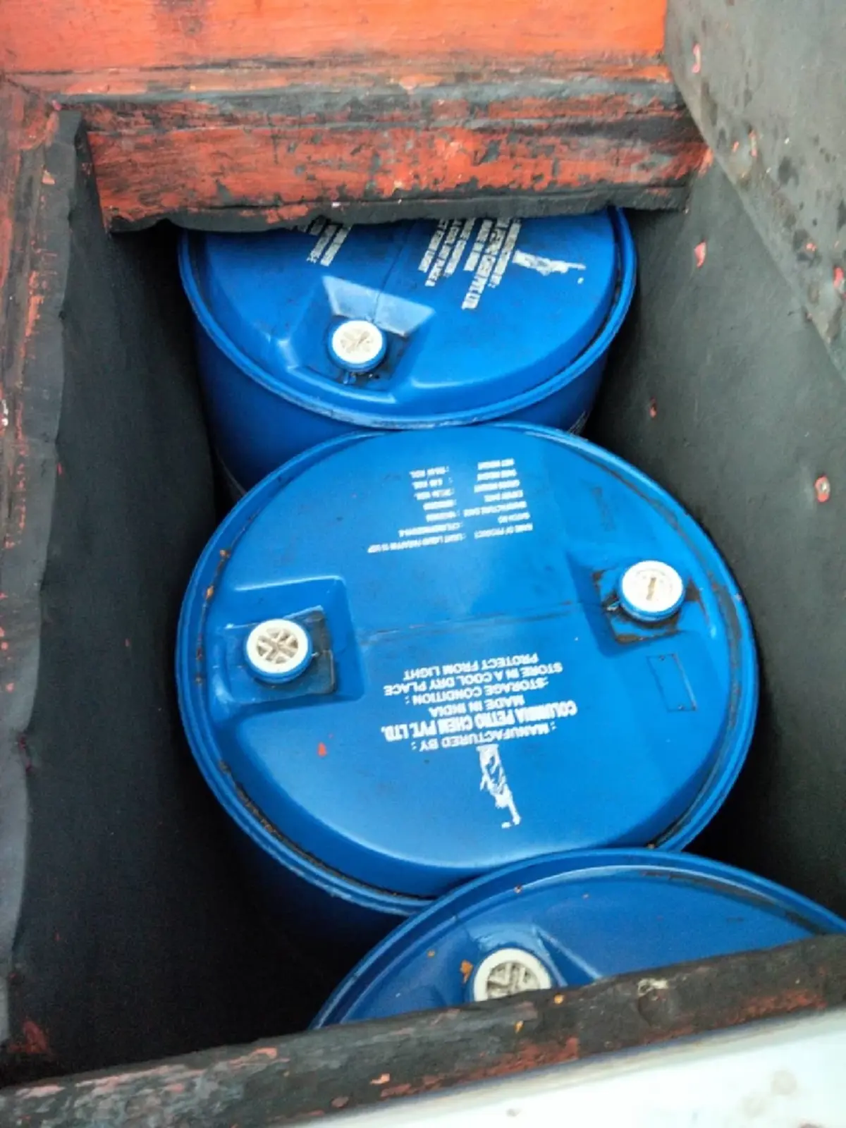 รวบเรือขนน้ำมันเถื่อน 3,800 ลิตร ปรับอ่วมเฉียด 1.7 แสนบาท