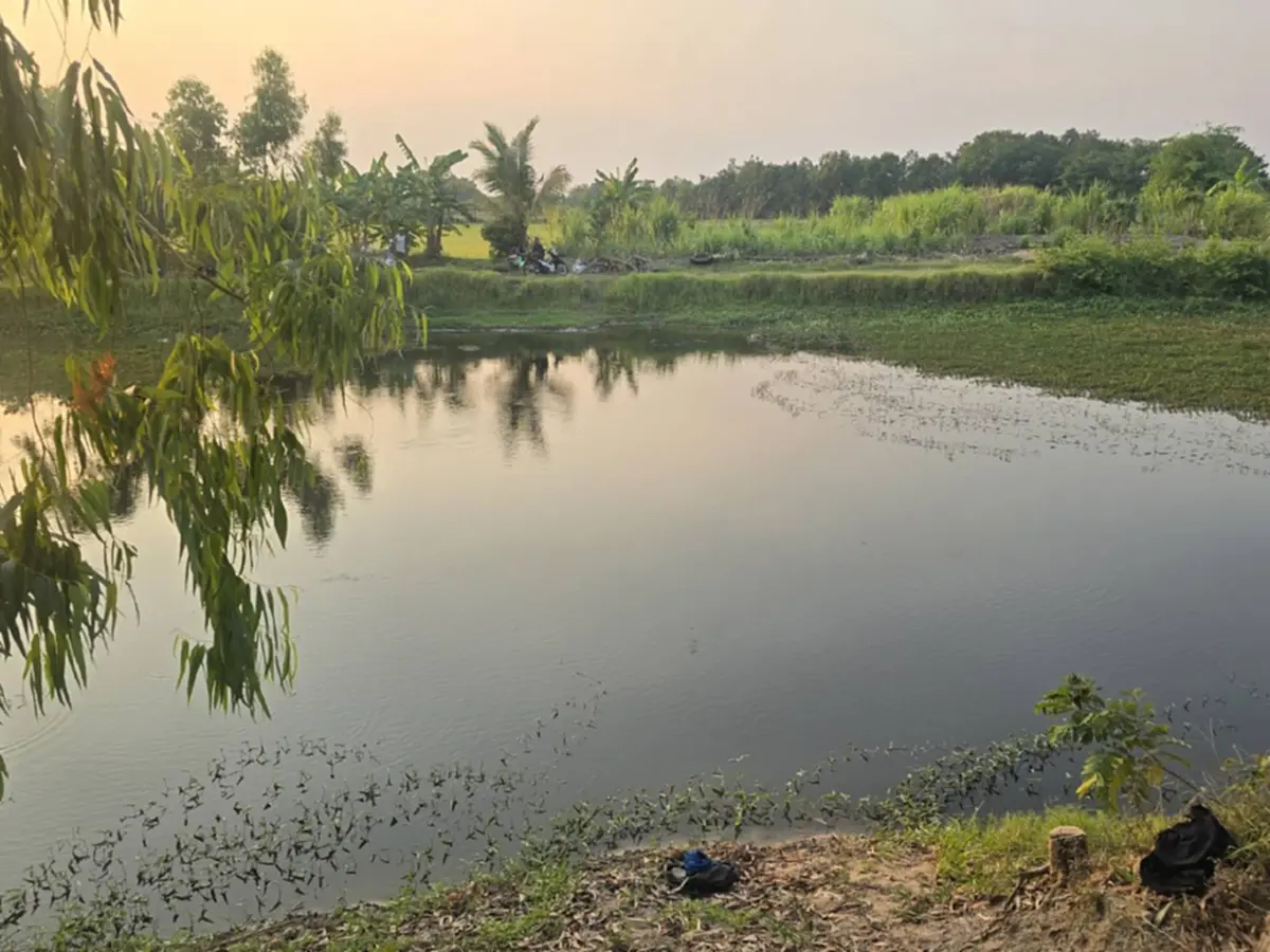 สลด! หนุ่ม 32 จมน้ำต่อหน้าแม่ในสระลึก ชาวบ้านเชื่อ "อาถรรพ์ 200 ปี"