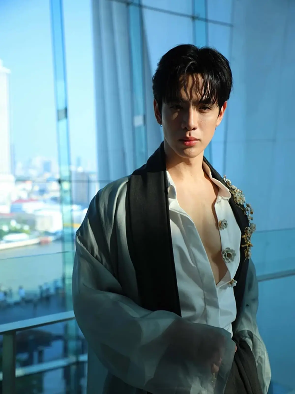 เจอตัวแล้ว พระเอกดีกรีสามีแห่งชาติ โชว์เลิฟซีนกับ "อินทนนท์"