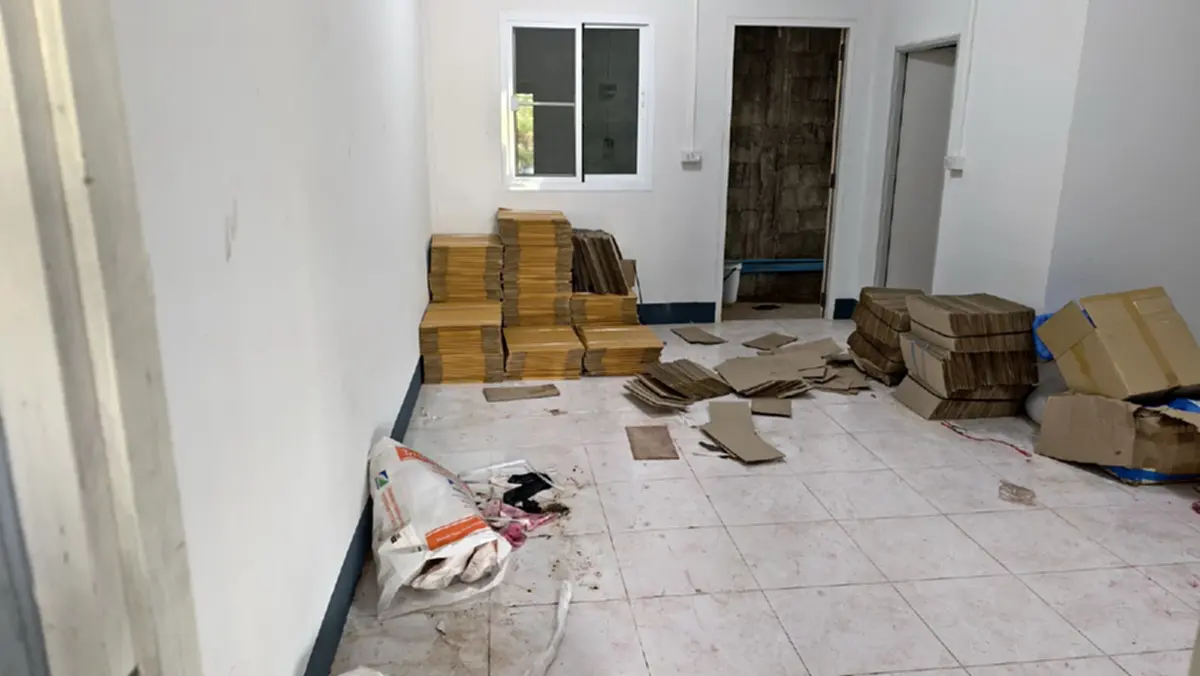 หนองคายทลายโรงงานยาแก้ไอปลอม ยึดของกลางกว่า 5.5 ล้านบาท