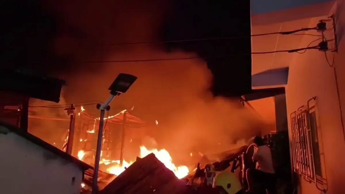 รวบหนุ่มหลอนยาเผาบ้านลามชุมชนลพบุรี ชาวบ้านอพยพวุ่น