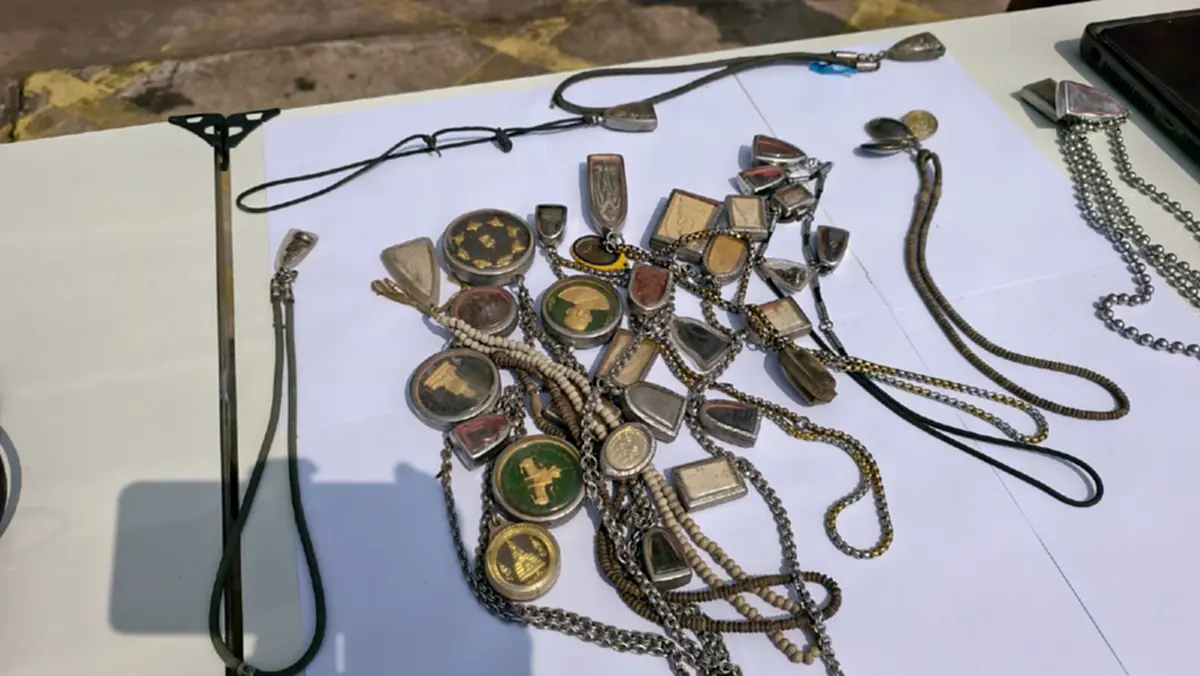 รวบจอมโจรลักทุกอย่างยันซอสพริก! ผงะโกดังของกลาง 80 รายการ