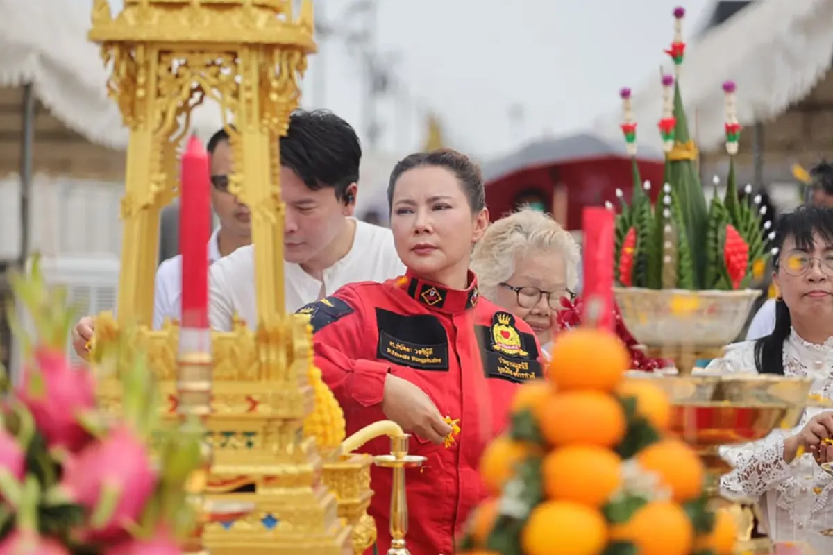 เลขหางประทัด บุ๋ม ปนัดดา จัดพิธีหล่อไฉ่ซิงเอี๊ยะ - ไท้ส่วยเอี๊ยะ