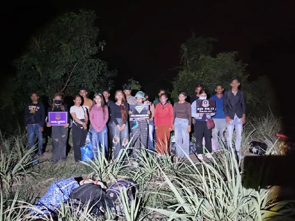 รวบ 18 แรงงานกัมพูชาลอบเข้าไทย จ่ายหัวละ 8,000 หวังหางานทำ