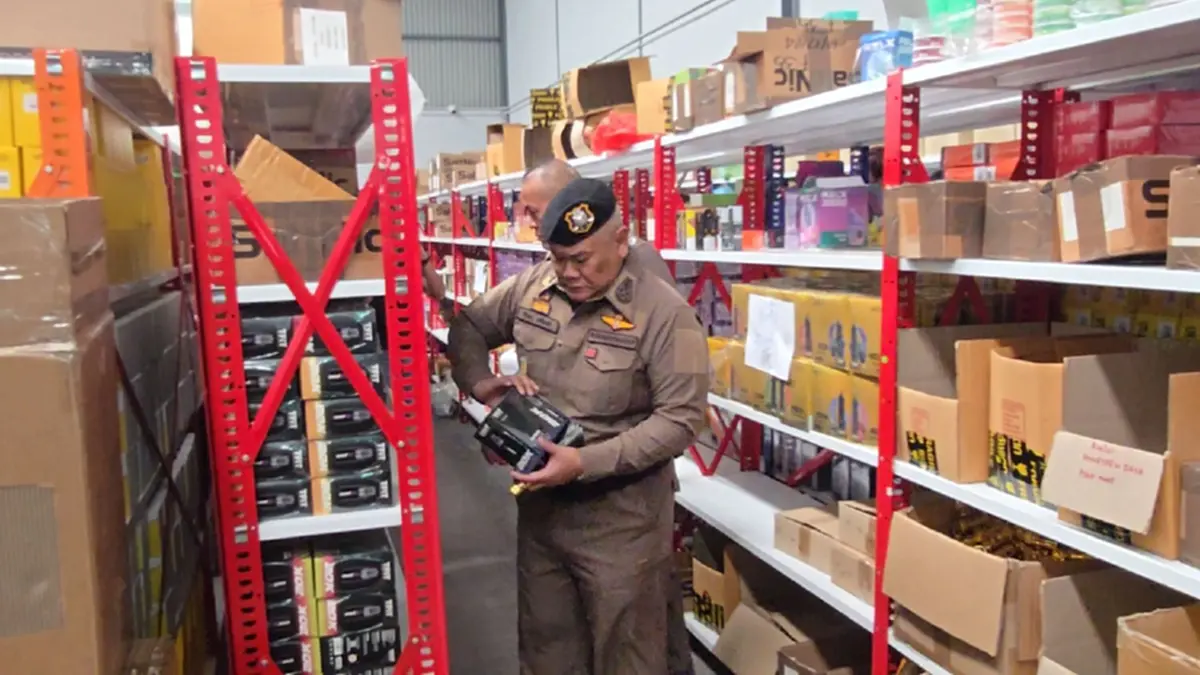 บุกยึดบุหรี่ไฟฟ้าแพรกษา 200 ล้าน! ล็อตใหญ่สุดจ่ออายัดทรัพย์