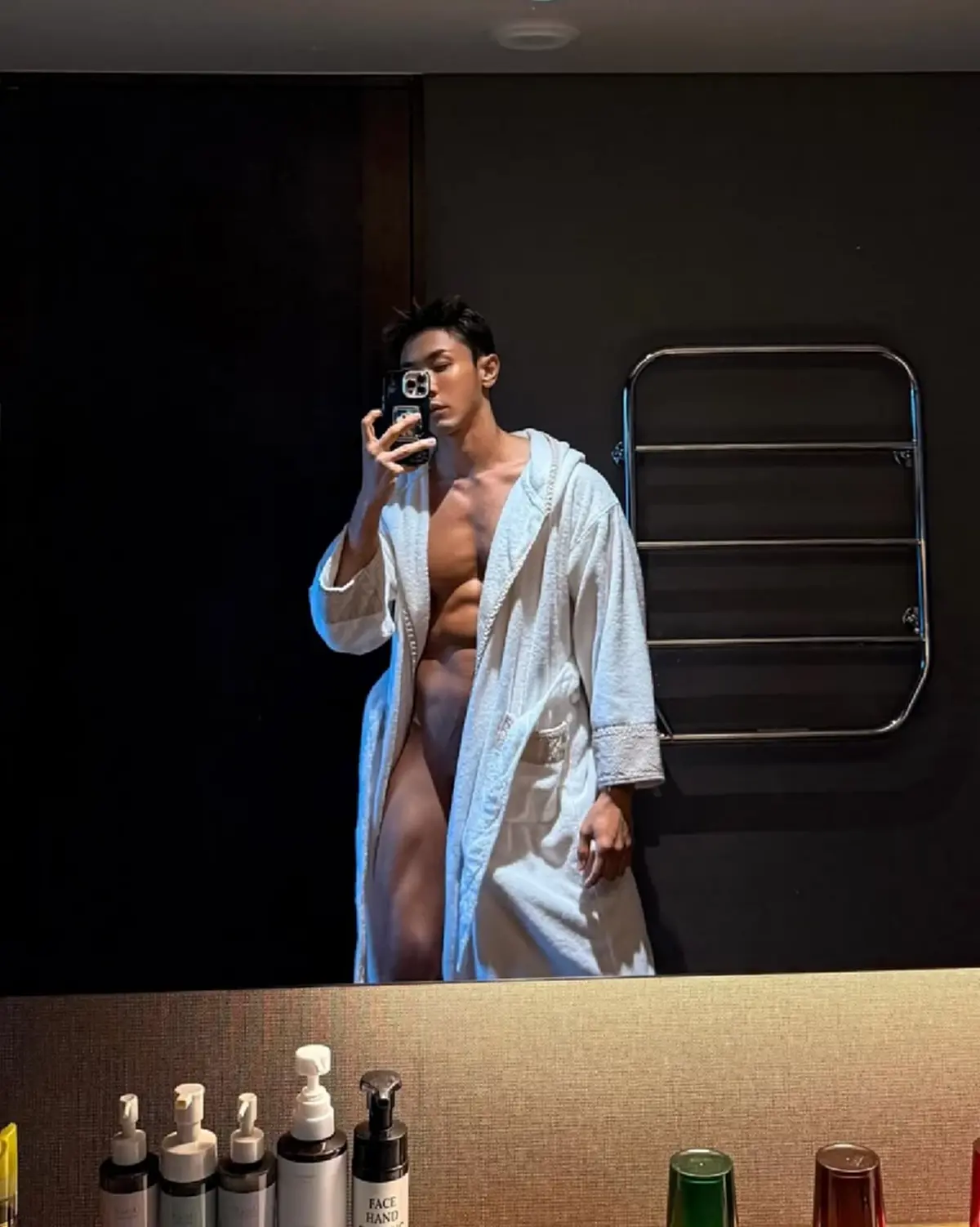 ณัฏฐ์ ทิวไผ่งาม สลัดลุคโชว์กล้ามแน่น แซ่บสะเทือนญี่ปุ่น