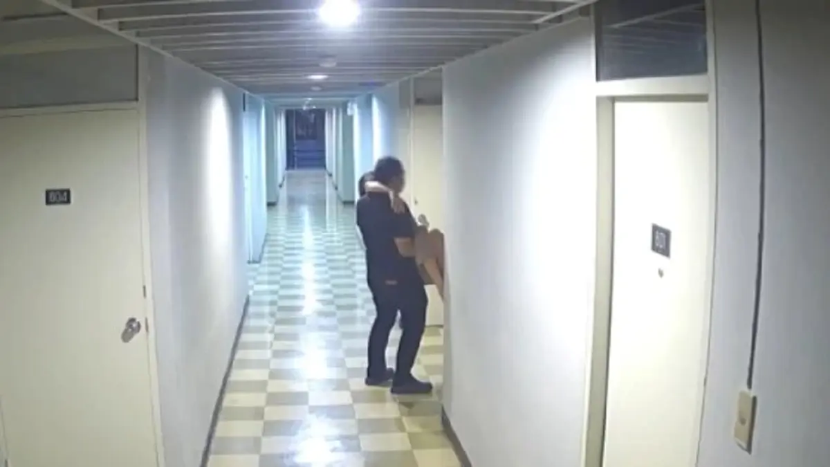 เปิดไทม์ไลน์ อดีตกู้ภัย อุ้ม คริสติน เข้าและออกจากห้อง วงจรปิดชัด