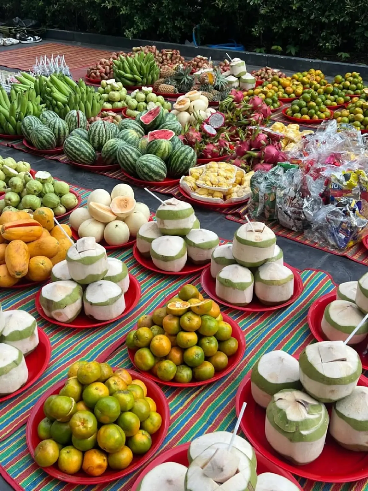 จูน กษมา ทำบุญ อุทิศส่วนบุญให้ศพไร้ญาติ เปิดเลขธูปให้เห็นชัดๆ