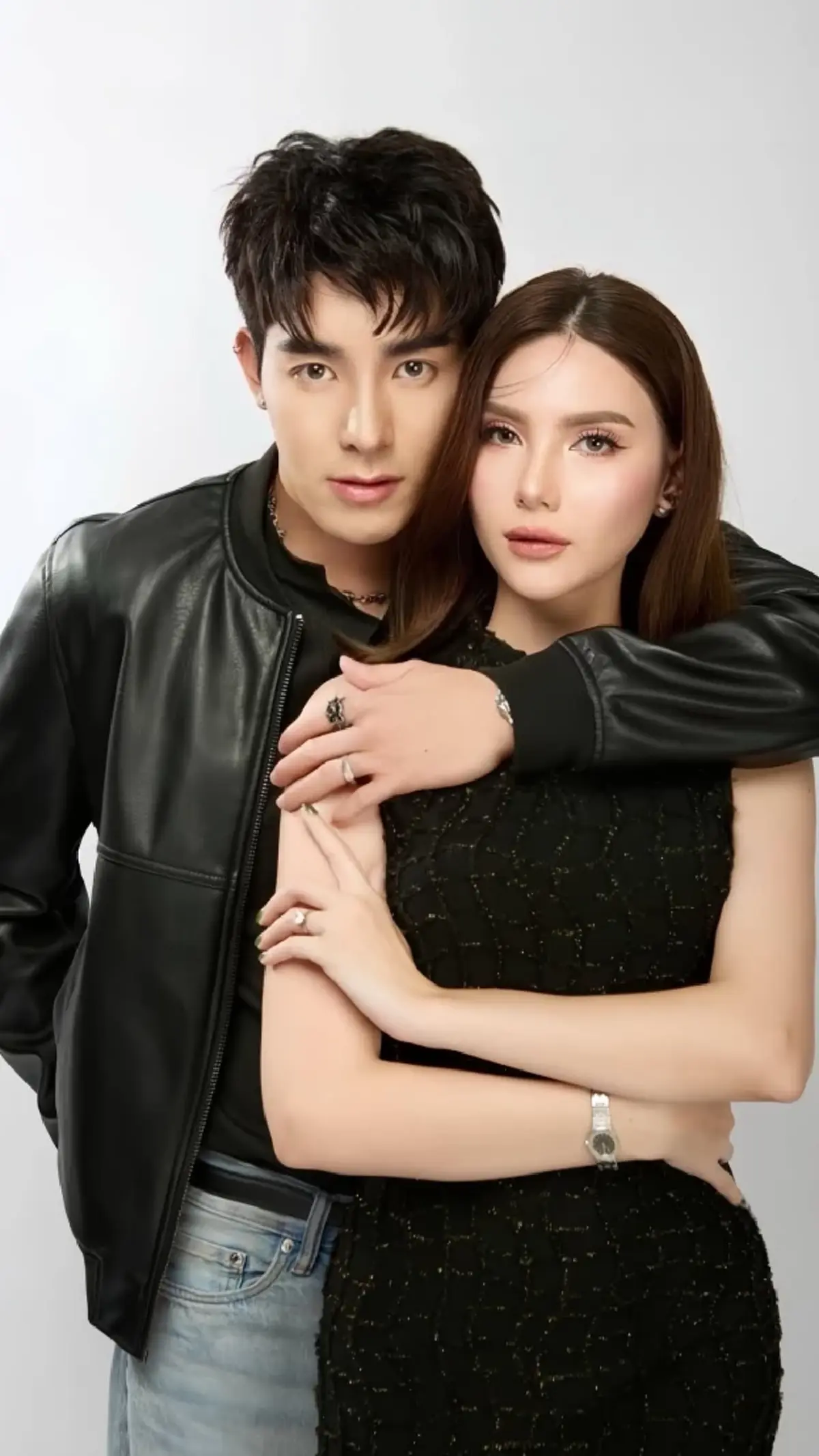 ซาร่า คาซิงกินี โชว์ผลตรวจท้อง แดริล ยัง ปล่อยโฮกลางคลิป