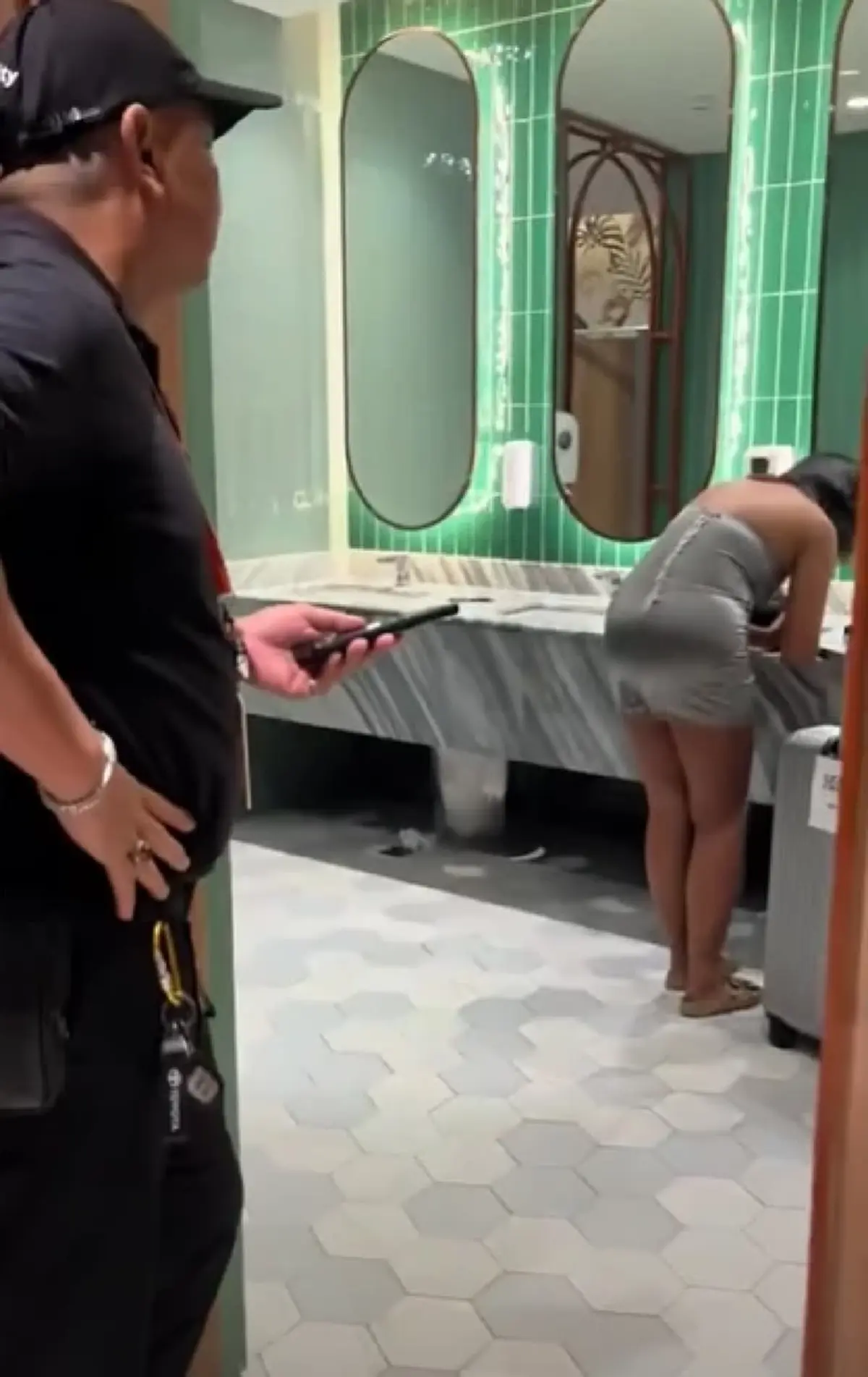 โอละพ่อ คดีพลิก สาวเขียนติดกระเป๋าด่าคนไทย ที่แท้ไม่ใช่เขมร