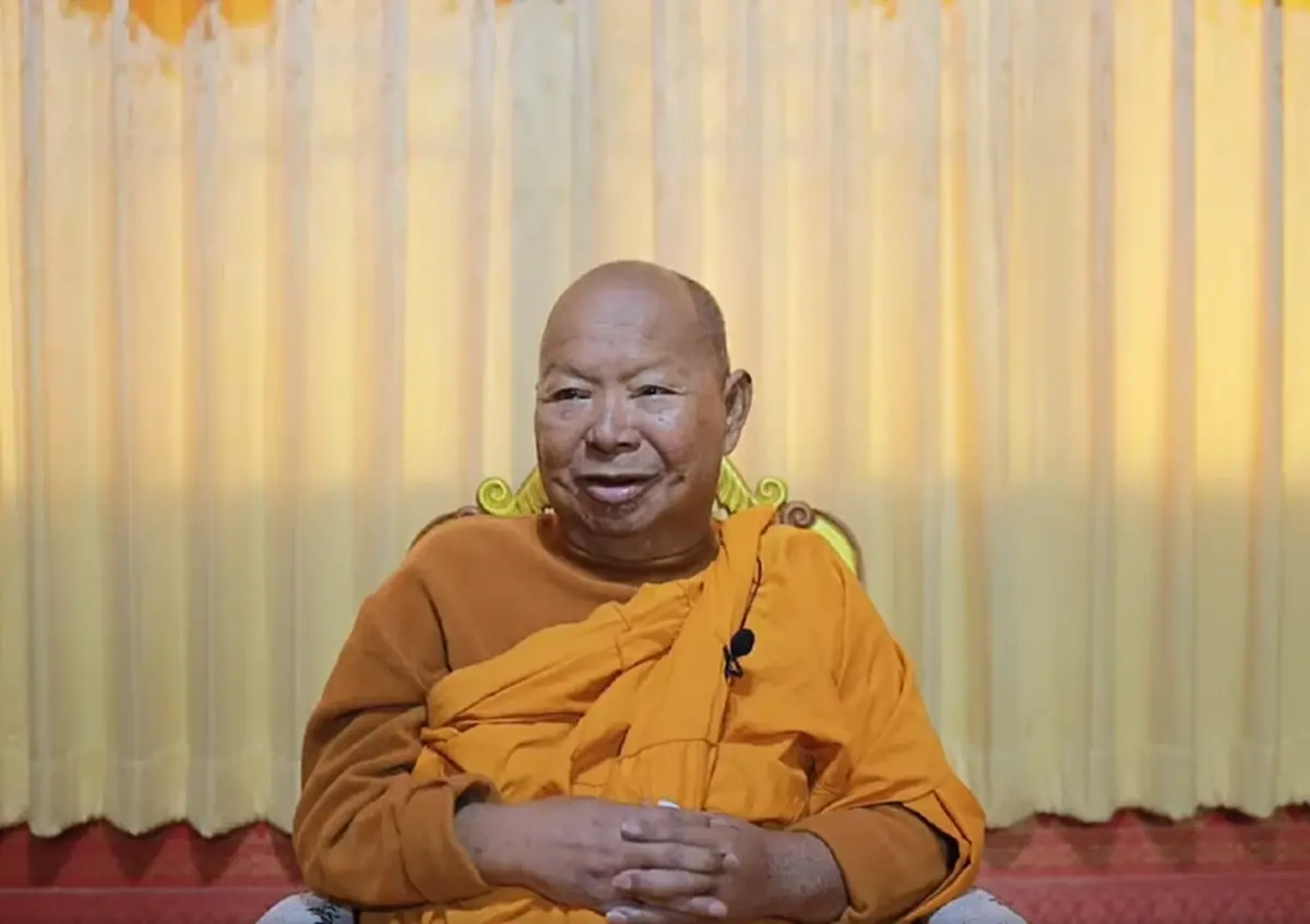 ส่องทะเบียนรถเคลื่อนร่าง พระมงคลกิตติวงศ์ เกจิดังเมืองพล