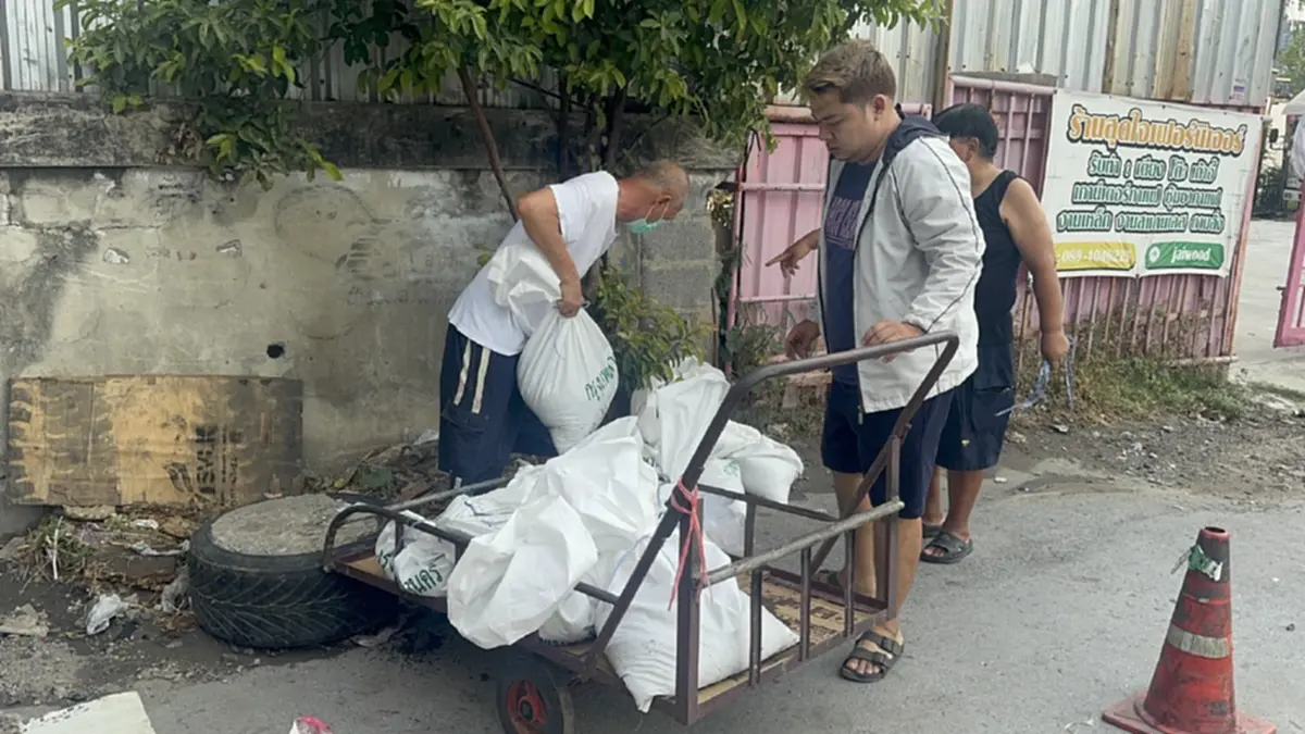 เร่งอุดช่องโหว่ผนังกั้นน้ำคลองพระโขนง สกัดน้ำหนุนท่วมคลองเตย