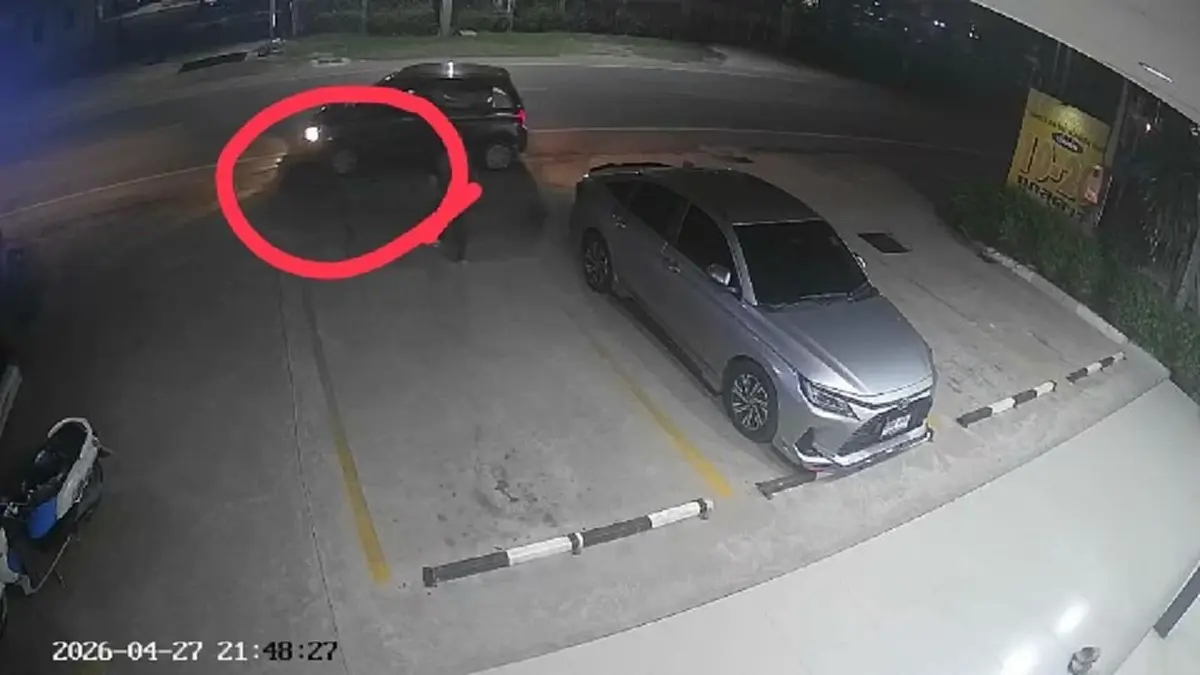 วงจรปิดจับชัด หนุ่มเก็บกระเป๋าสตางค์หน้าร้านซักผ้า ก่อนวิ่งหาย