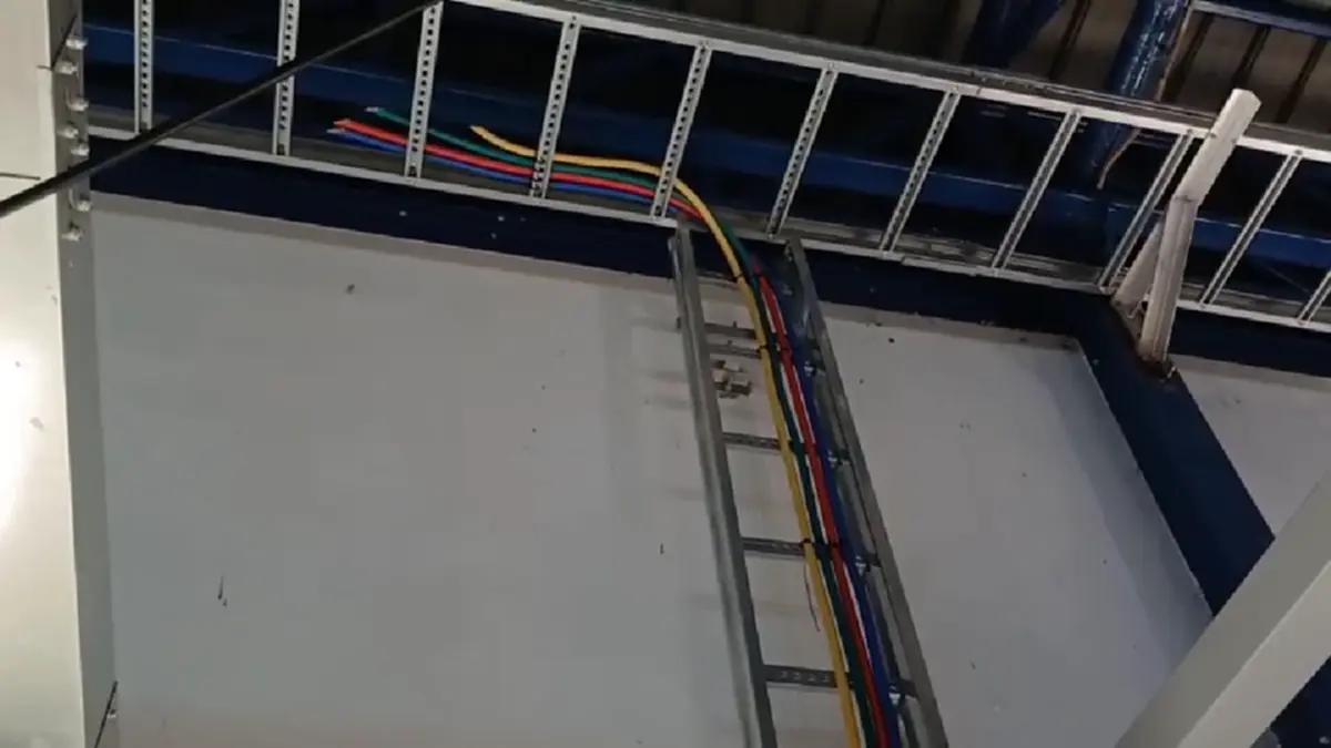 ล่าแก๊งแรงงานตัดสายไฟโรงงานบ้านบึงสูญ 10 ล้าน ตั้งค่าหัว 5 หมื่น