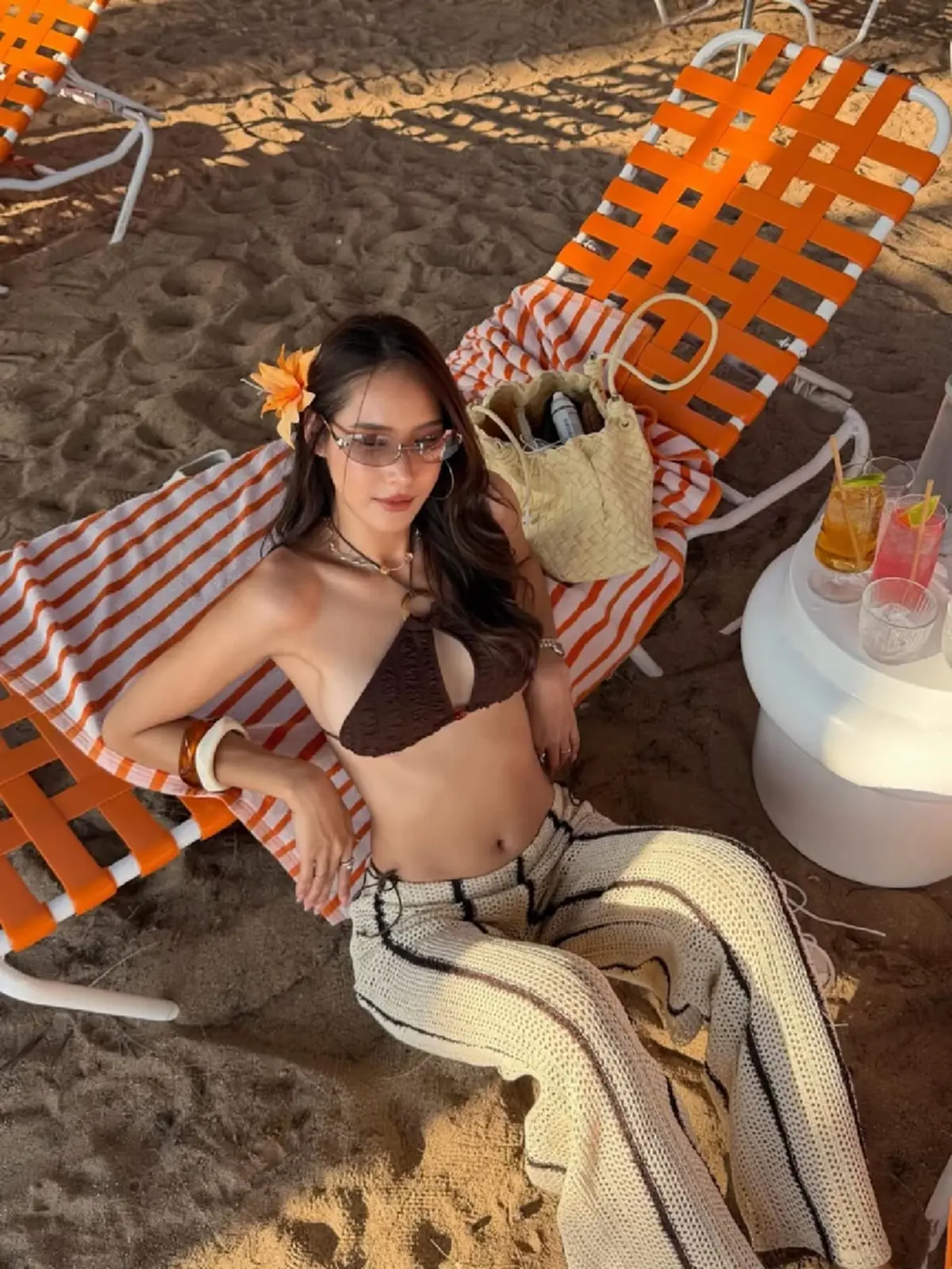 ใบหม่อน โสดแล้วปัง เสิร์ฟลุคบิกินี่สุดแซ่บ ทำโซเชียลไฟลุก