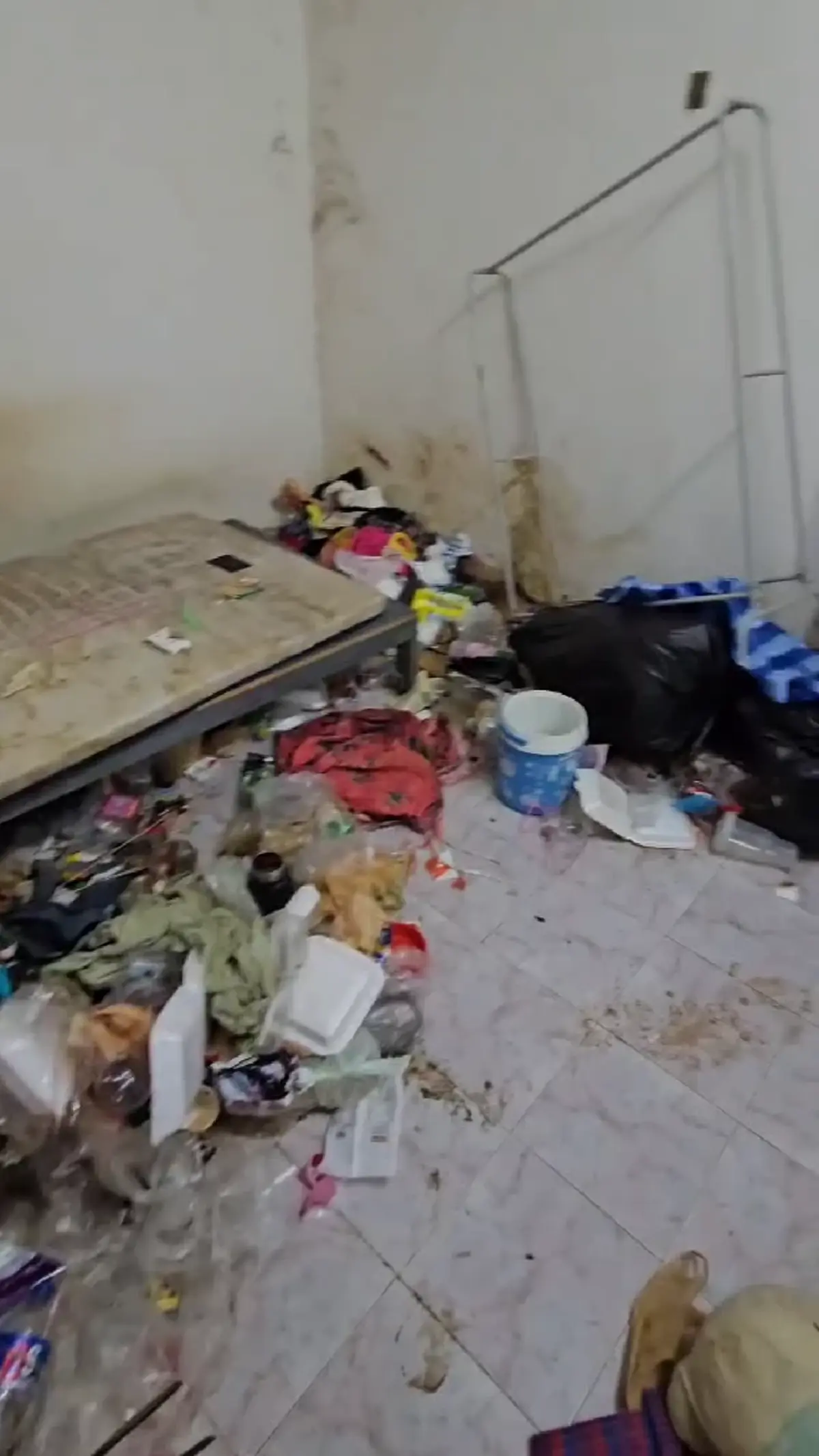 แฉผู้เช่ามหาภัยทิ้งขยะท่วมห้องนอน เจ้าของสุดทนโพสต์ประจาน