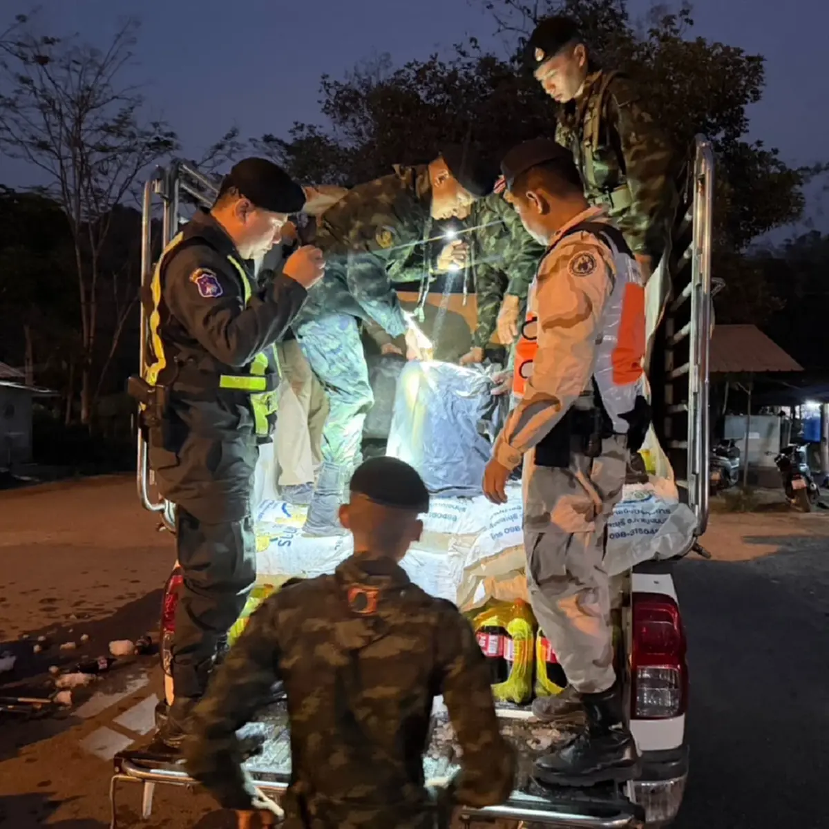 กกล.สุรสีห์ จับกุมขบวนการลักลอบขนส่งน้ำมันเชื้อเพลิง