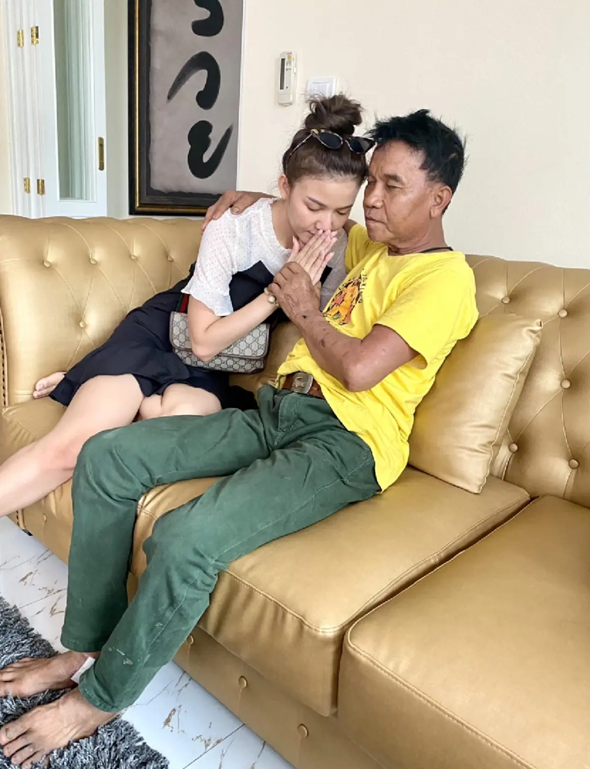 อายุจริงแท้จริง - พ.ศ. เกิด คุณพ่อประดิษฐ์ จ๊ะ นงผณี ทำพิธีเก็บอัฐิ