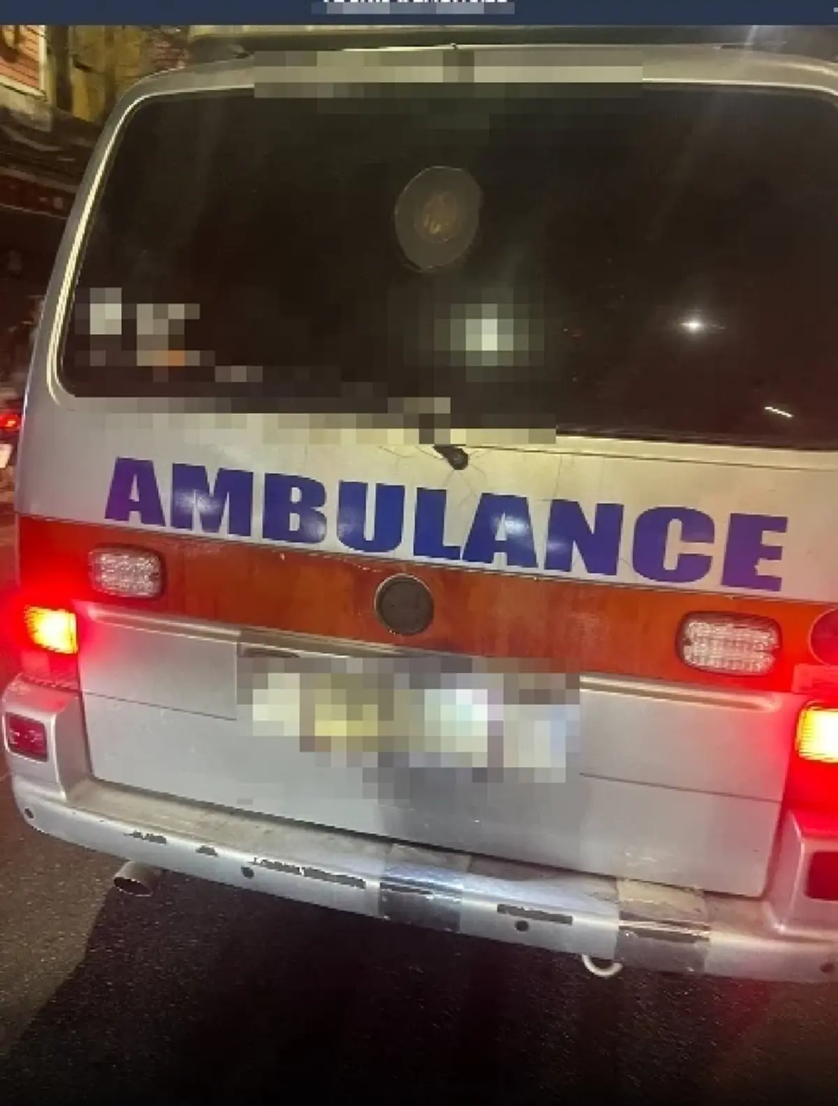 หนุ่มใหญ่วัย 49 ร้องสื่อถูกกู้ภัยรุมทำร้าย 3 ต่อ 1 แยกประชาสงเคราะห์