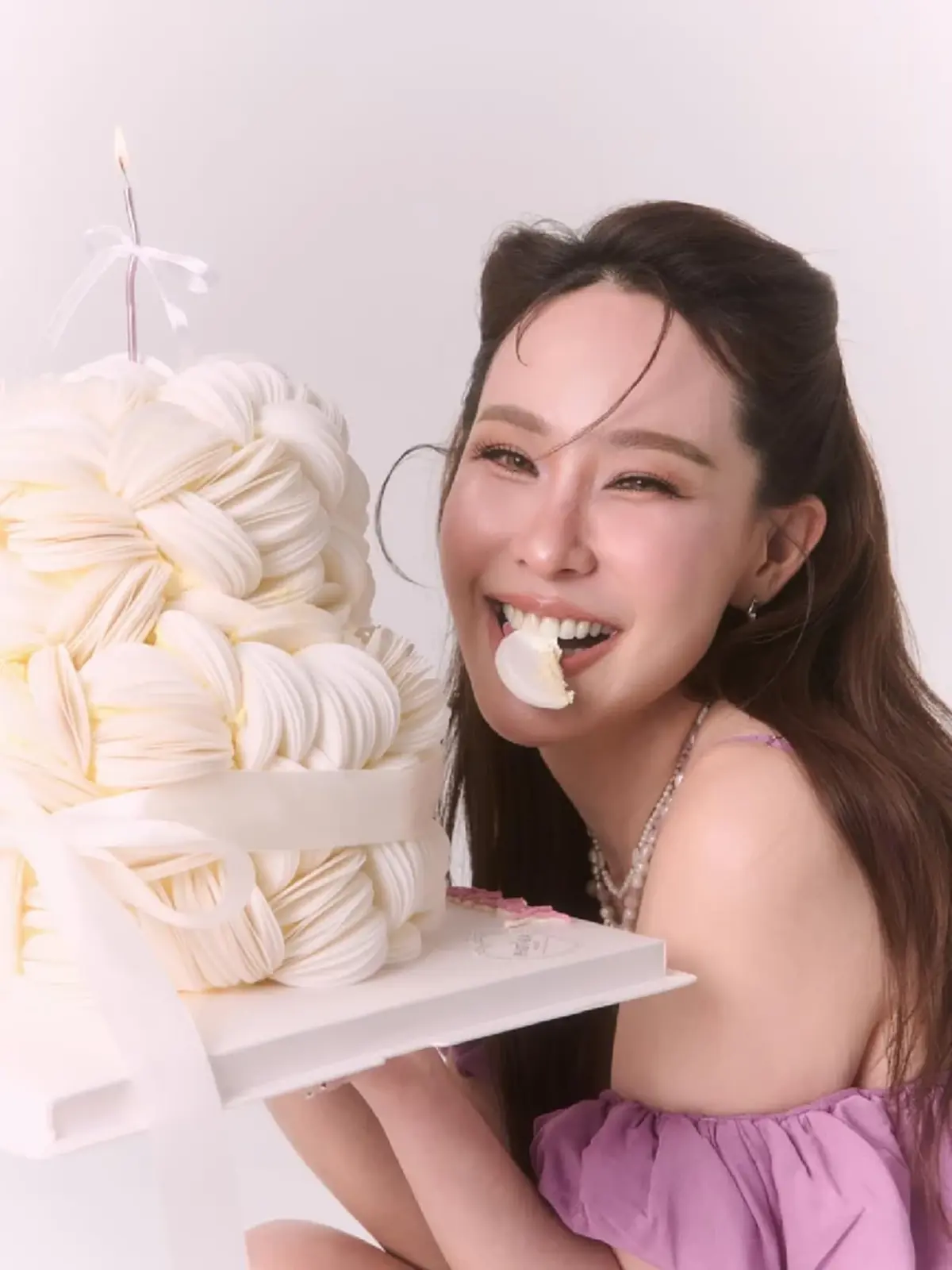 หน้าเด็กตะลึง “นุ้ย สุจิรา” ฉลองวันเกิด ลุคสวยฉ่ำจนทายอายุไม่ถูก