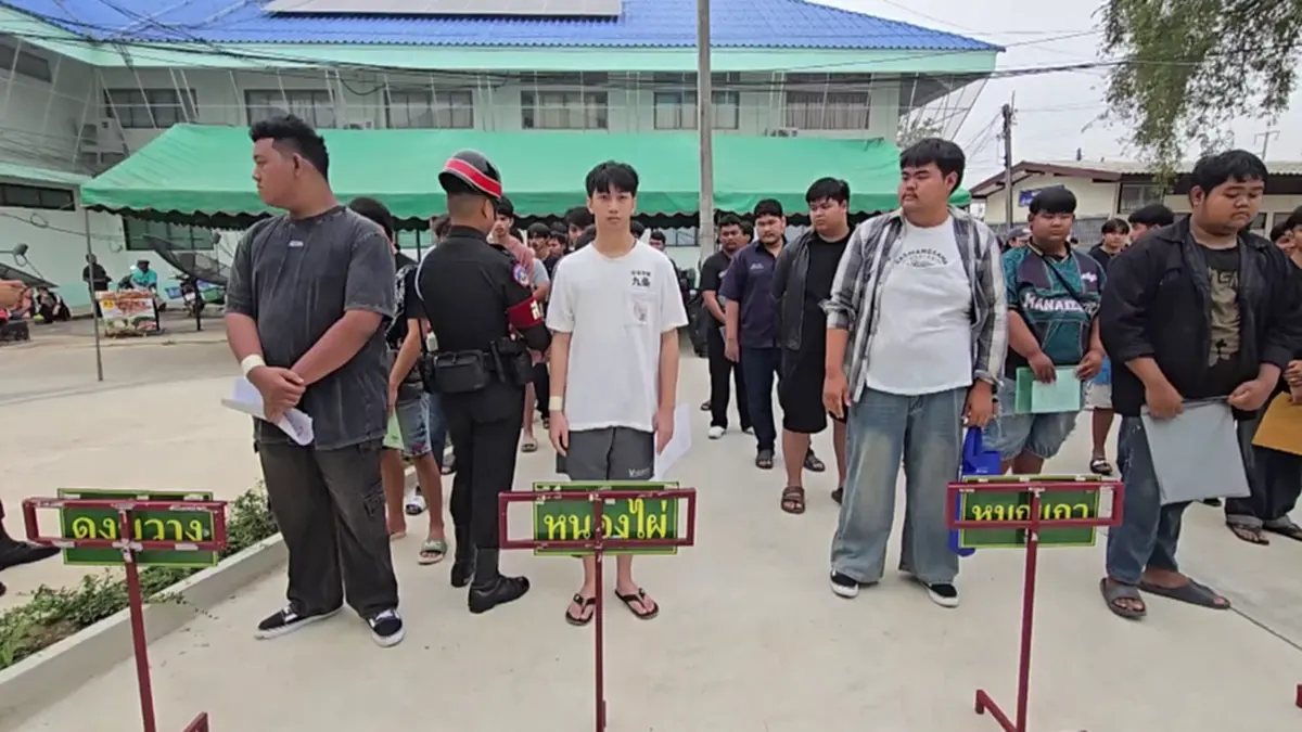 ใจเด็ด! หนุ่มอุทัยฯ สมัครทหารคนแรก ลั่นพร้อมขอรับใช้ชาติ