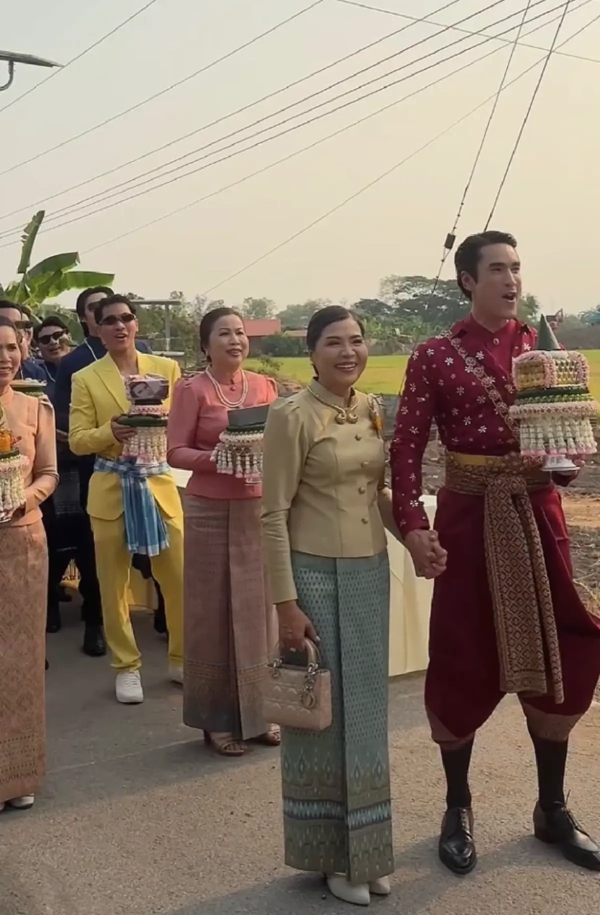 เพิ่งรู้ ณเดชน์ ไม่ใช่ลูกแท้ๆ แม่แก้ว เฉลยแม่บังเกิดเกล้าคือใคร?