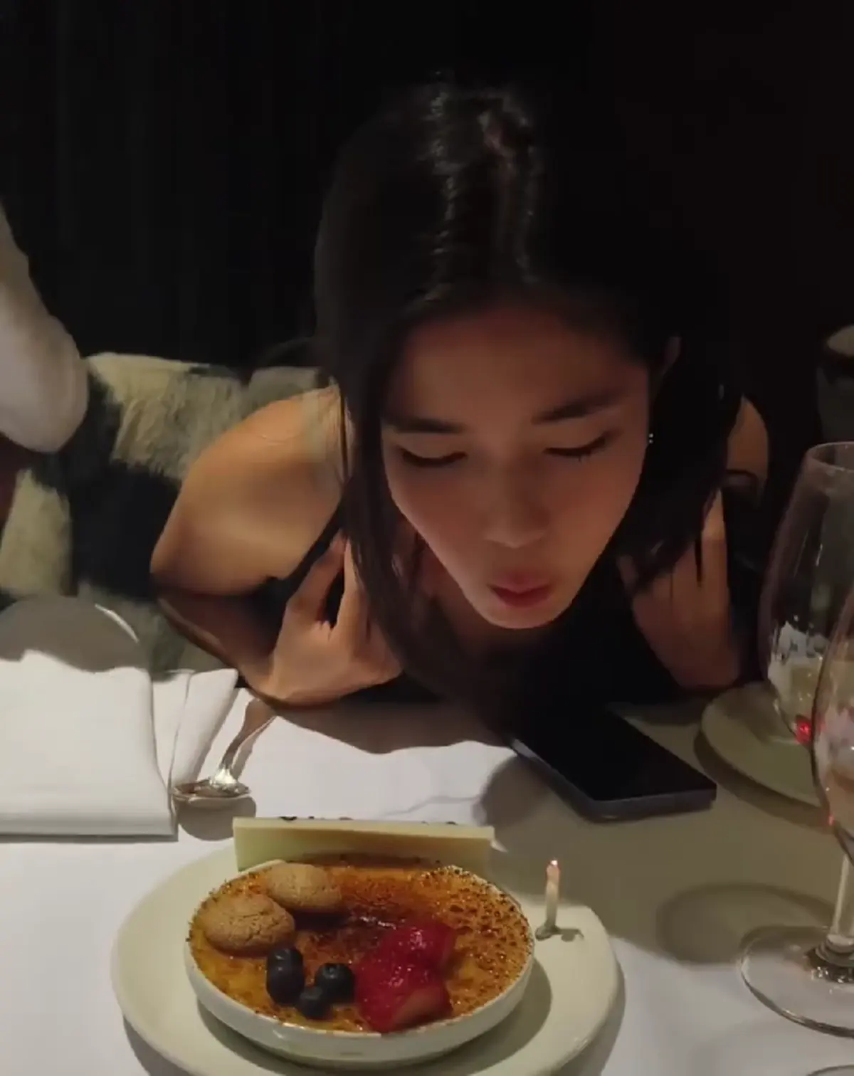 “ทิม พิธา” โพสต์อวยพรวันเกิด “ก้อย อรัชพร” โมเมนต์ครอบครัวอบอุ่น