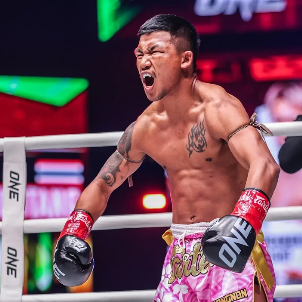 ยิ่งระอุ "รถถัง จิตรเมืองนนท์" โพสต์ล่าสุด หลังโดนฟ้อง