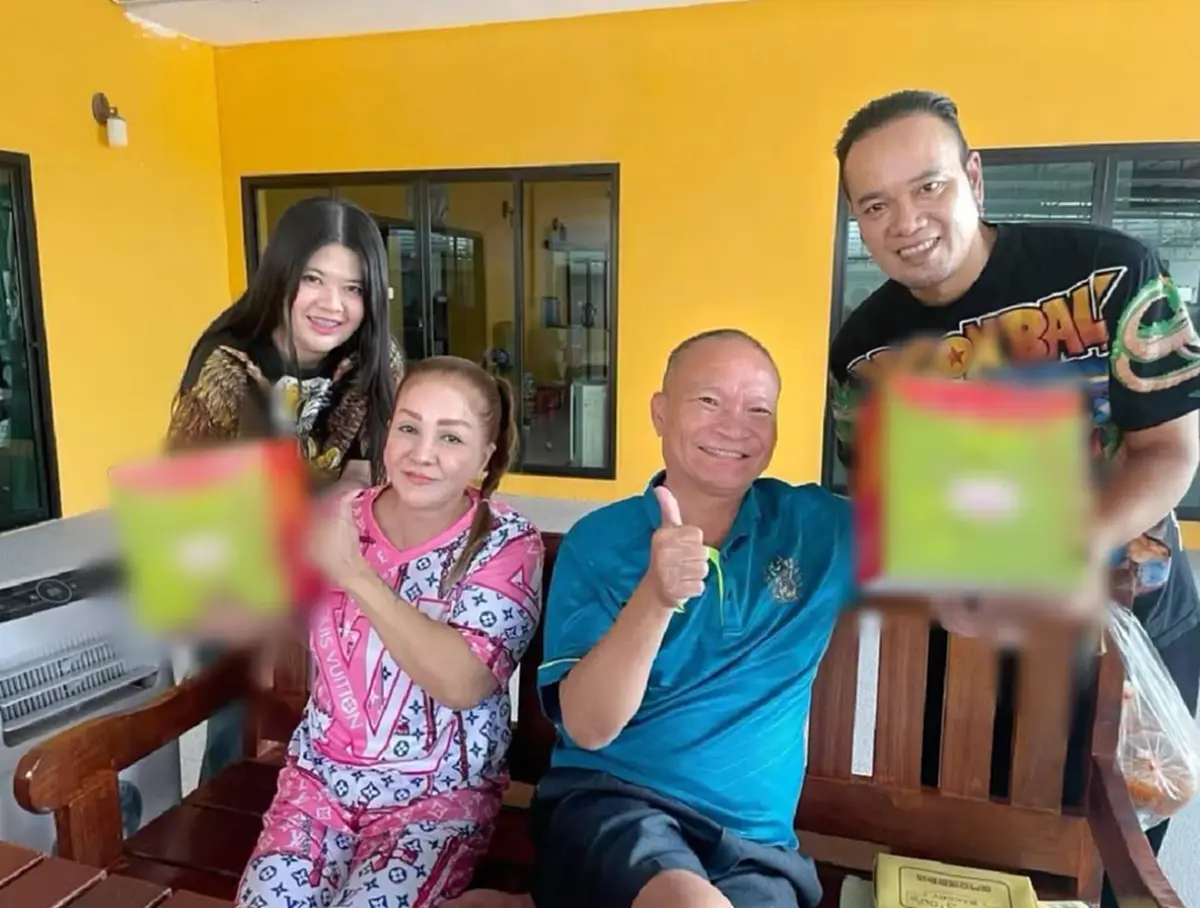 เฉลยแล้ว "ไอซ์"  โทรปรึกษาใคร ก่อนตัดสินใจไปรับอัฐิเหน่ง