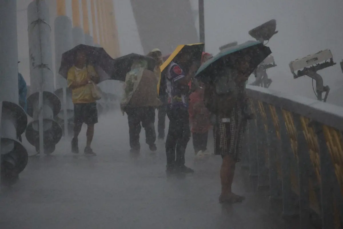 เตือน 46 จังหวัดโดนเต็มๆ พายุฤดูร้อนถล่มวันนี้ ฝนฟ้าคะนองอ่วม