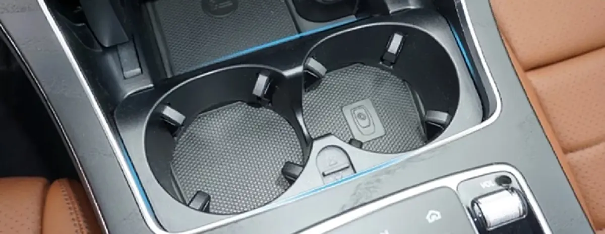 สัญลักษณ์กุญแจรถในช่องวางแก้วคืออะไร แท้จริงแล้วสำคัญมาก?