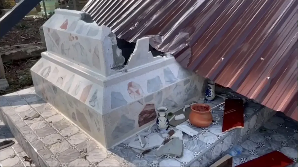 สลด! พายุฤดูร้อนถล่มทุ่งลาน 'บัวเก็บอัฐิ' พังราบหน้ากลอง