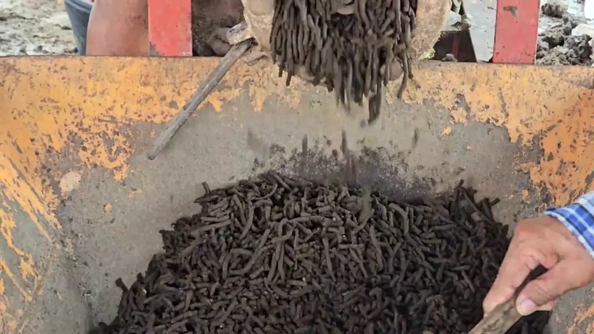 ปราชญ์อุทัยฯ วัย 78 ผุดปุ๋ยชีวภาพอัดเม็ดสู้ยุคของแพงลดต้นทุน