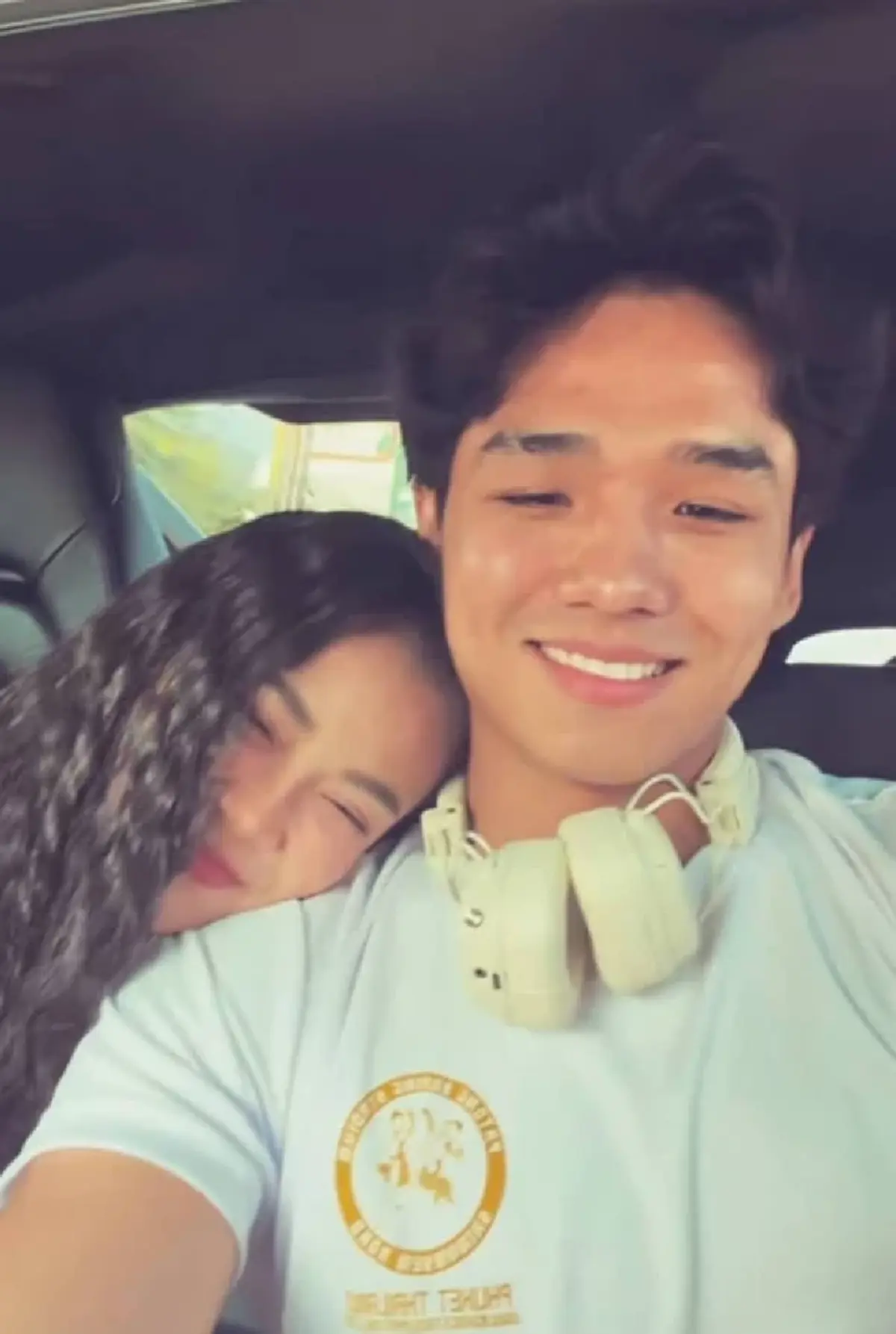 เปิดโปรไฟล์ไม่ธรรมดา หนุ่มข้างกาย "ลำไย ไหทองคำ" หลังถูกจับตา