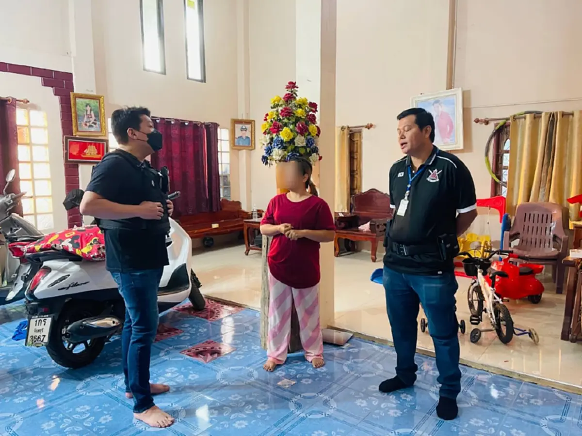 บุกรวบ สาวเขมร คาเมืองจันท์ บัญชีม้าเว็บพนัน เงินหมุน 10 ล้าน