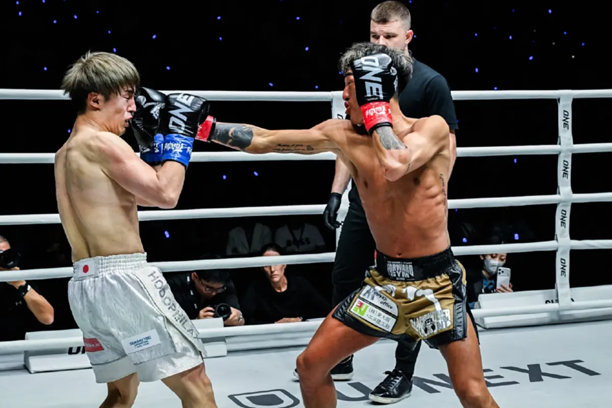 สะเทือนวงการมวย รู้ผลแพ้ - ชนะแล้ว แมตช์หยุดโลก "รถถัง vs ทาเครุ"