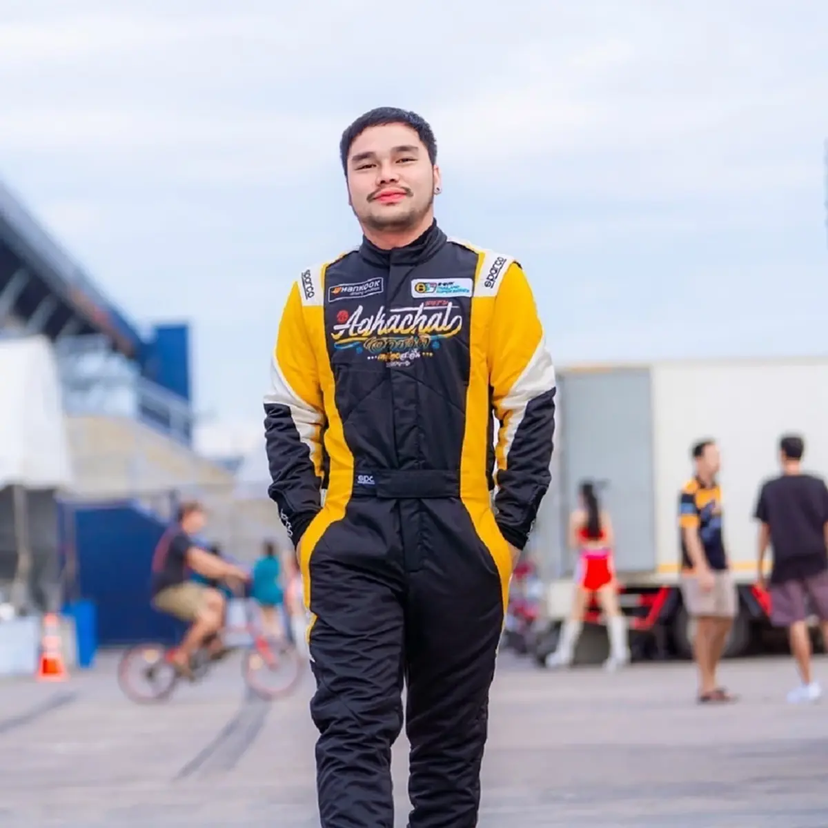 โอละพ่อ เอ็ม เอกชาติ โต้หนังคนละม้วน หลังโดนแฉไม่ดูแลยายแบงค์