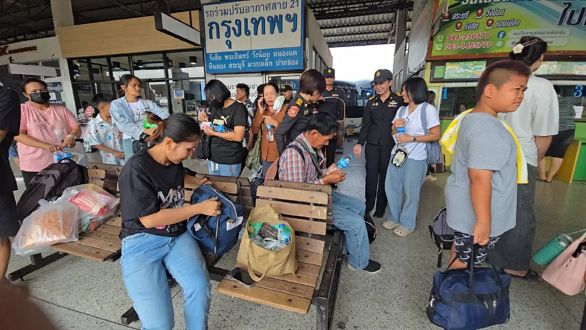 บขส. โคราชคนแน่น! ขนส่งยันมีรถเพียงพอส่งคนกลับกรุง 24 ชม.