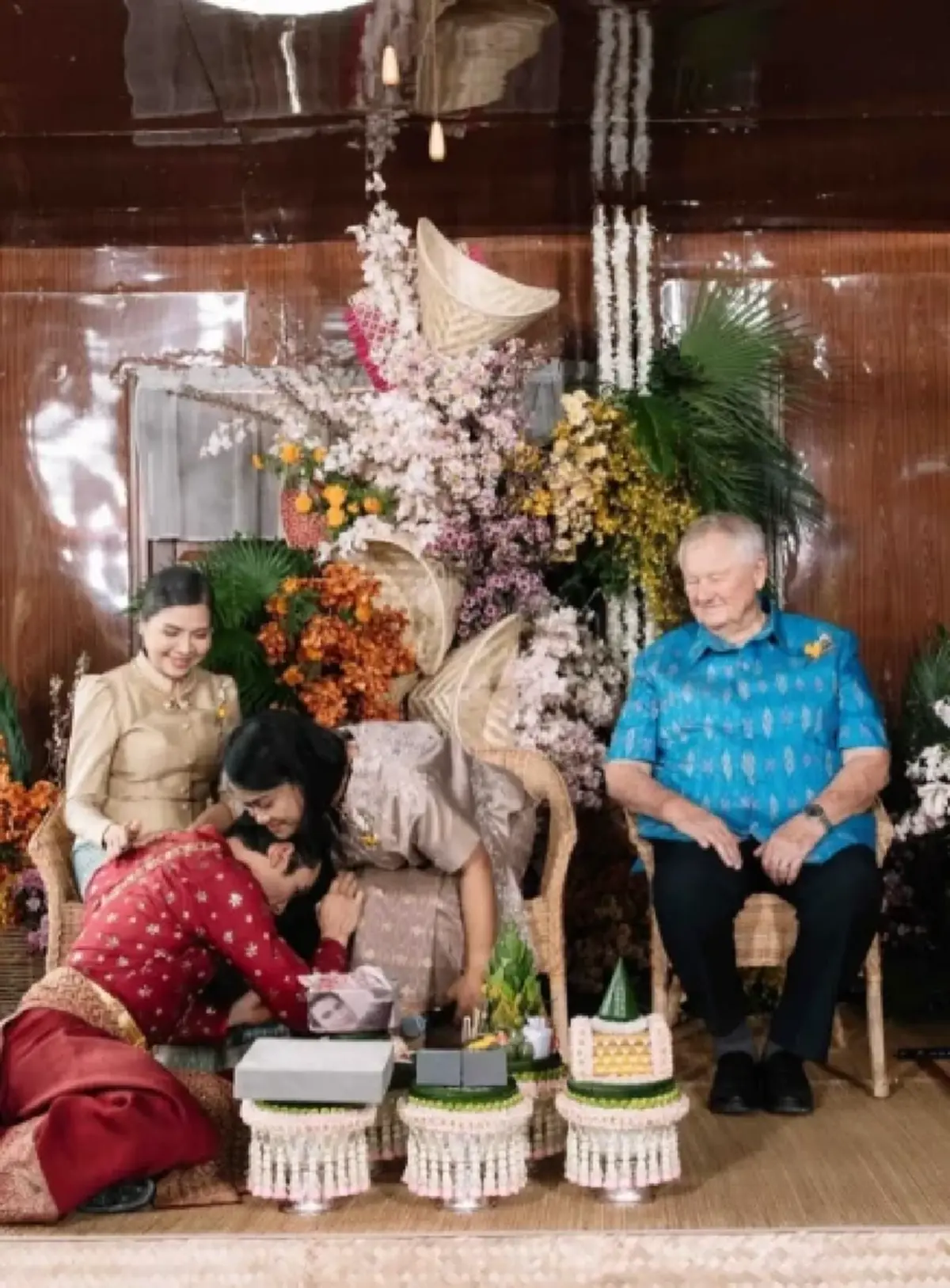 สมฐานะ เปิดคลังทองแท่งสินสอด "ณเดชน์" หอบมาสู่ขอ "ญาญ่า" จัดเต็ม